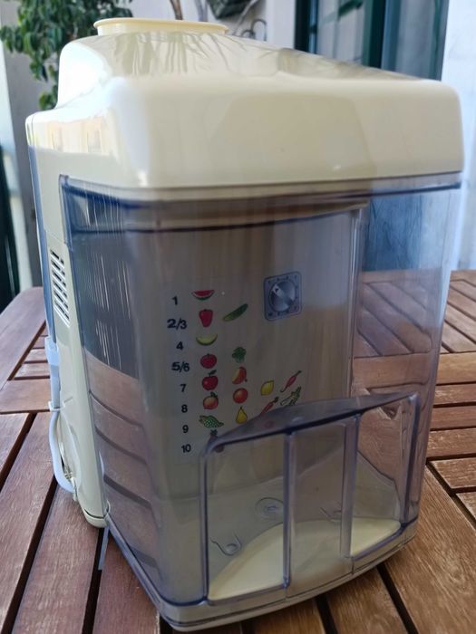 Centrifugadora Moulinex (máquina de sumos)