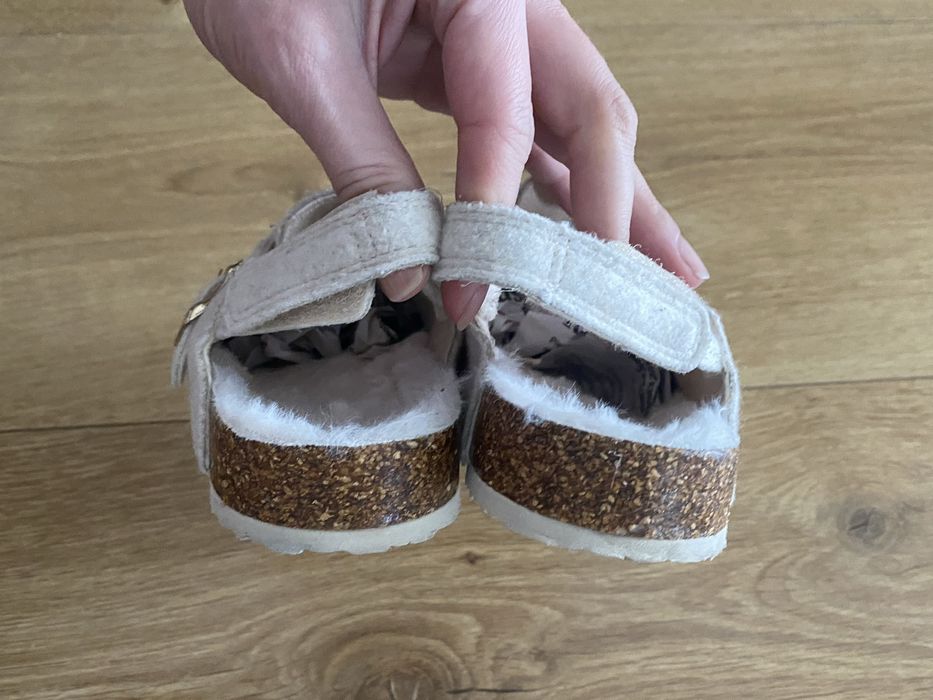 Chodaki 35 mule jak ugg Filc kremowe UK 3