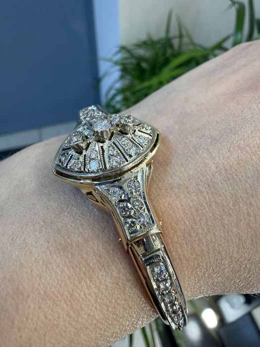 Золотой браслет с бриллиантами. 23,65 грм.