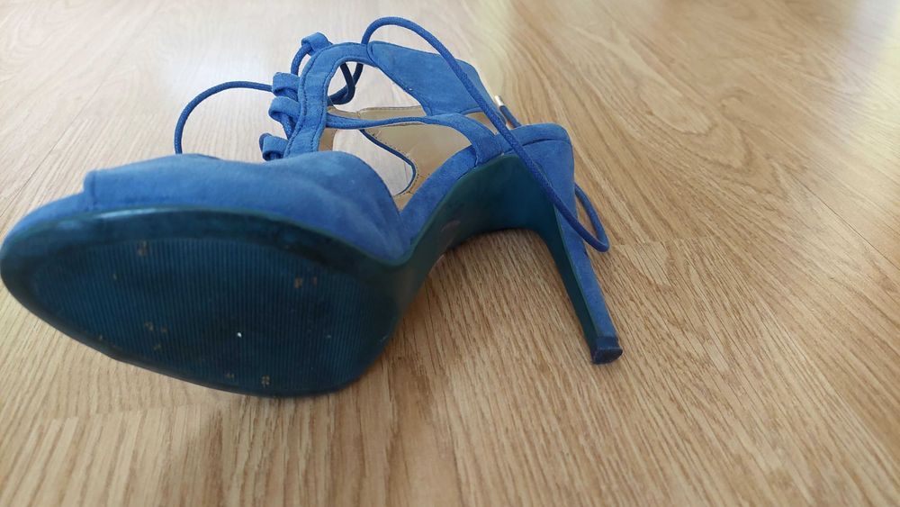 Szpilki turkusowe rozmiar 37