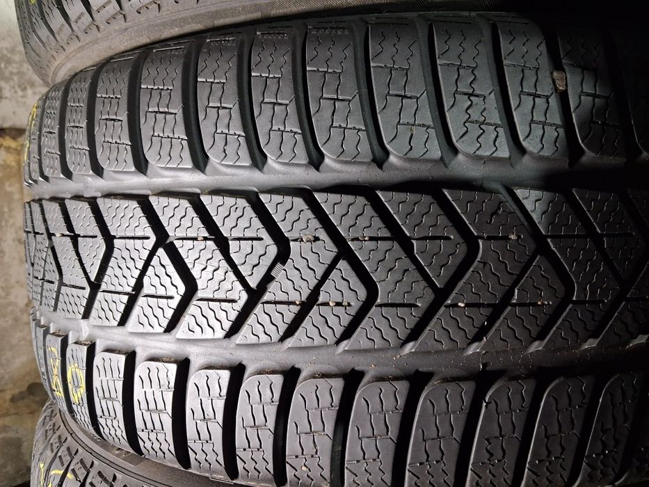 245/40 R18 Pirelli Sottozero 3 шини б/в зима КОМПЛЕКТ , Пара