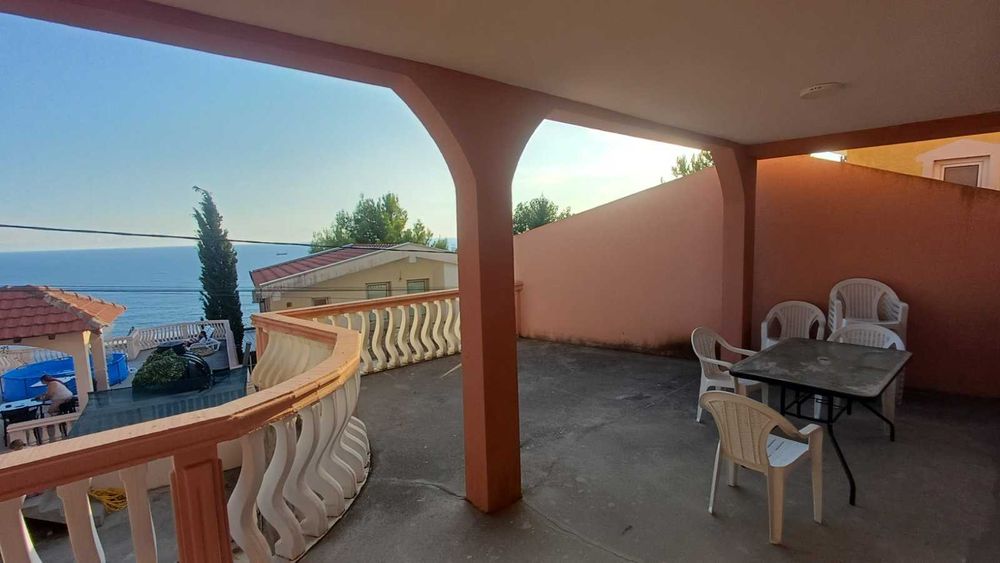 Бар. Зеленый пояс 3 улица. ЦЕЛЕБНЫЙ воздух. ЧУДО-вид! Рядом 2 квартиры