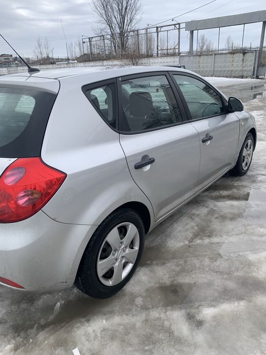 Kia ceed 2008 1.4