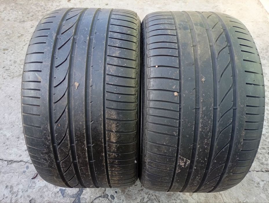 Продам пару шин Bridgestone 315/35 R20 (б/у)