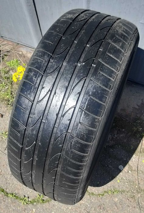 Bridgestone Dueler HP Sport 235/50 R18