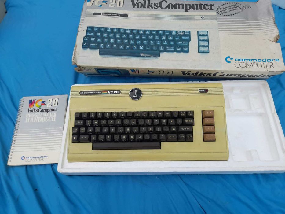 VC Commodore 20 w pudełku