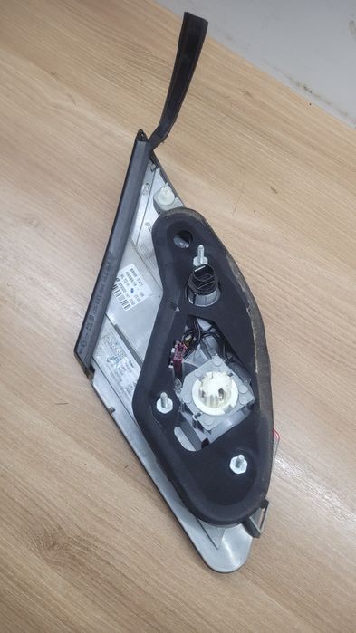 Pompa prawa w klapę bagażnika nmw e65 e66 lift