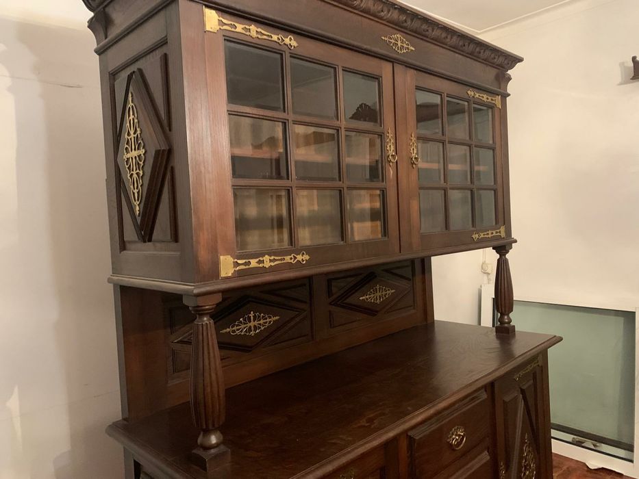 Móvel,  Louceiro antigo