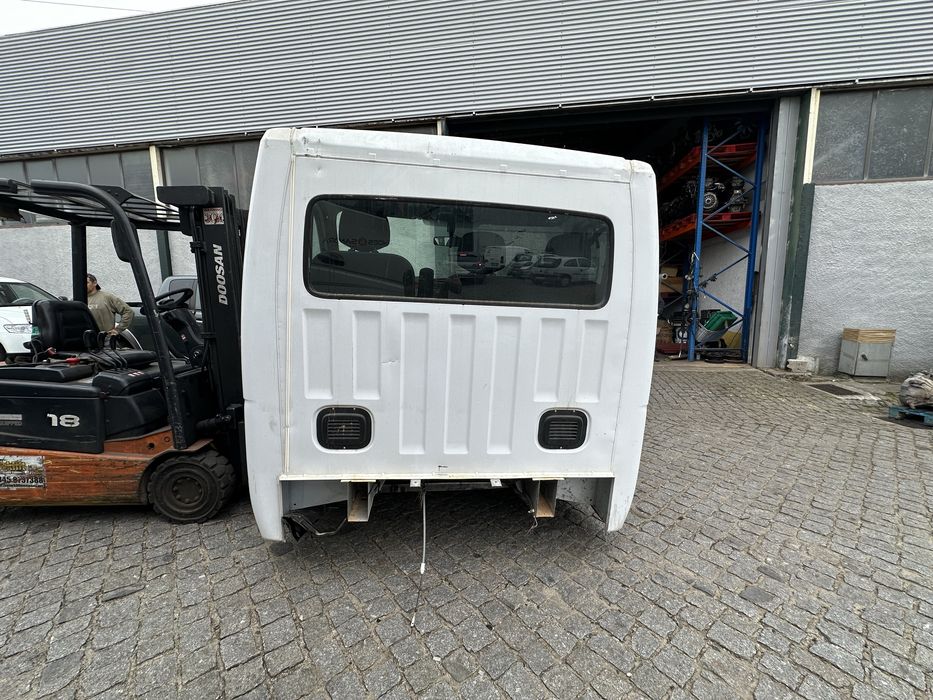 Cabine Nissan NV400 para peças