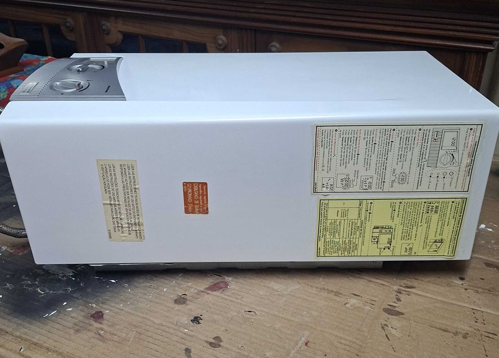 Esquentador Fagor Compact Plus Electronic - com avaria