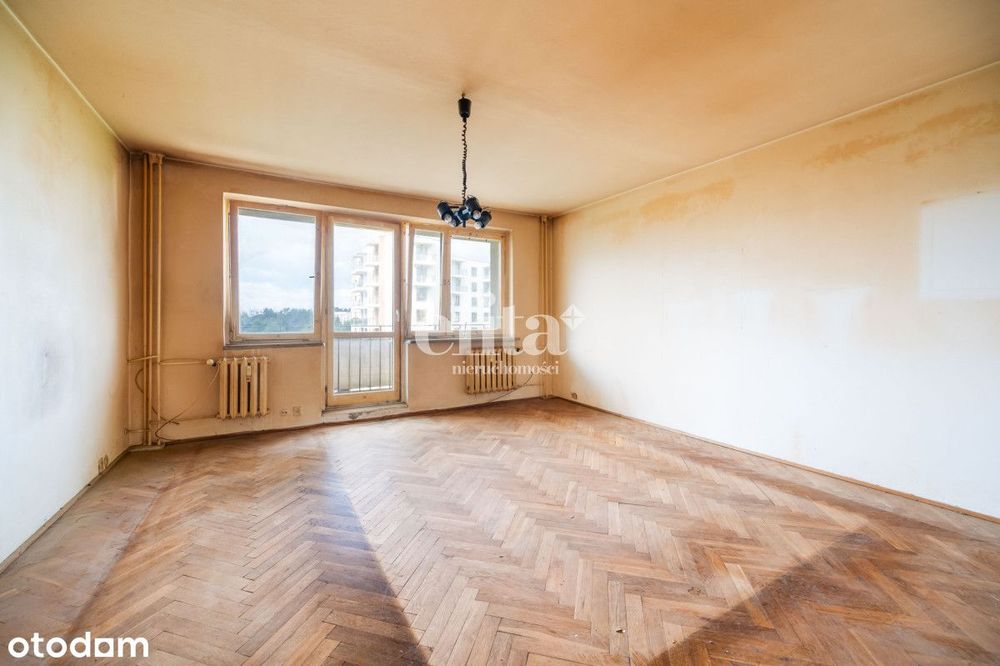 Morena | Duży salon, balkon i potencjał