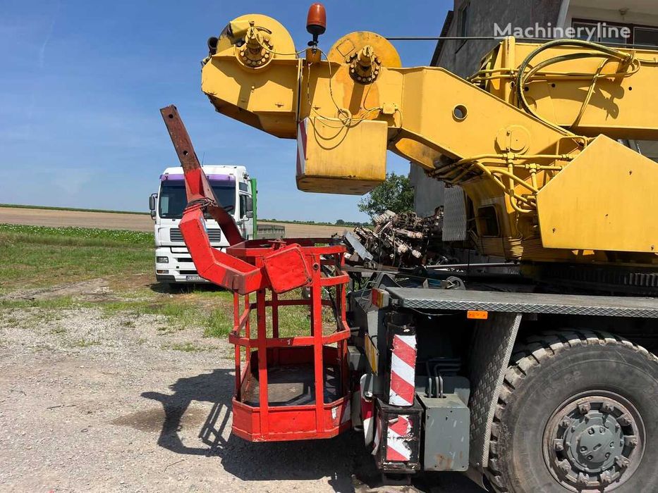 Dźwig samojezdny terenowy Fablok DST 0285