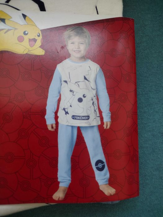Piżama dwuczęściowa 122-128 dla chłopaka pokémon Pikachu dluga