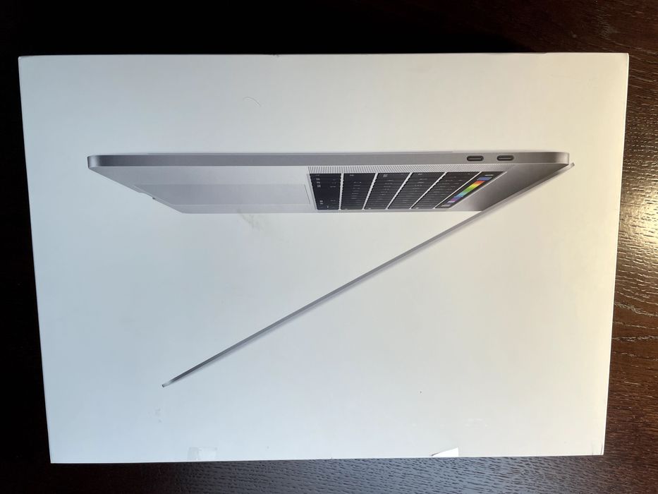 ПРОДАМ MacBook Pro