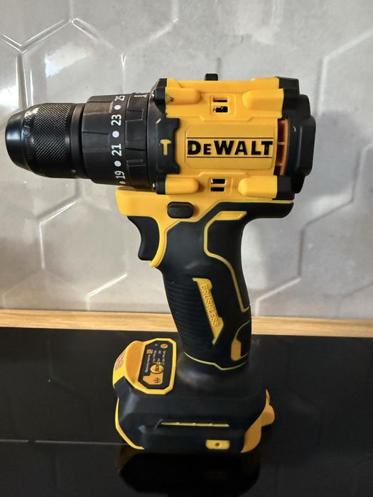 Wkretarka DeWalt z udarem DCD805
