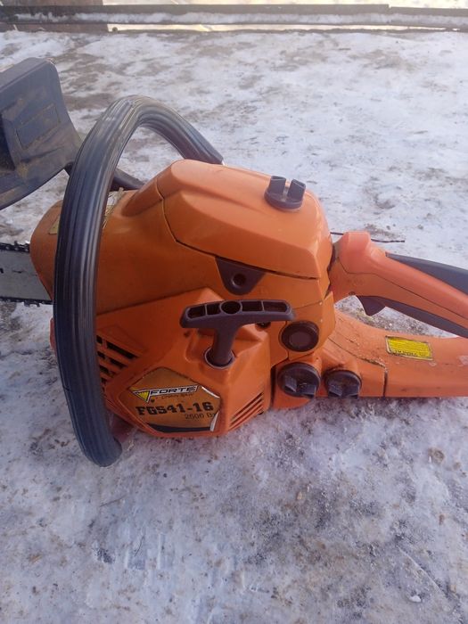 бензо пила FORD б.у