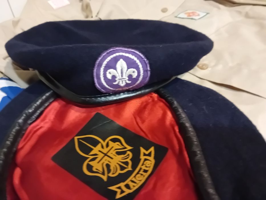 Conjunto de Camisas/Boinas de Escuteiro Criança