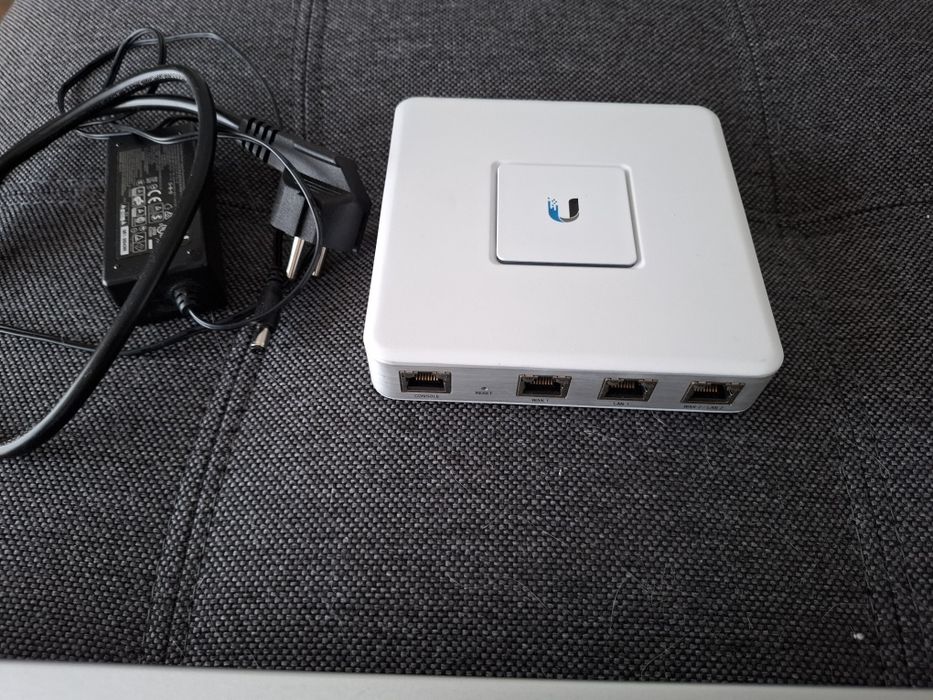 Ubiquiti US-48 UniFi 48xRJ45+4xSFP, bez poe