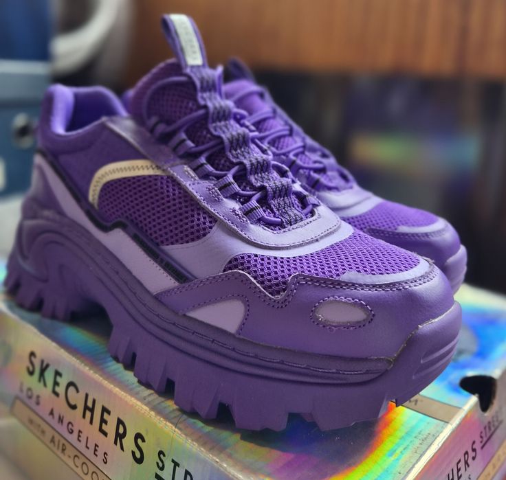 Нові жіночі кросівки Skechers Hi Ryze - Bright-On Way (р. 40/27 см)