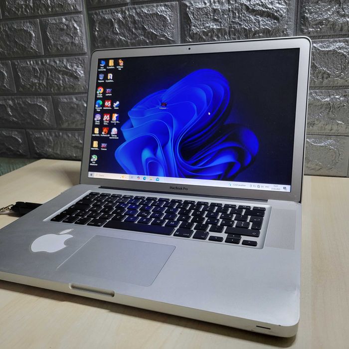 Apple MacBook Pro 15.4  A1286 ноутбук макбук
