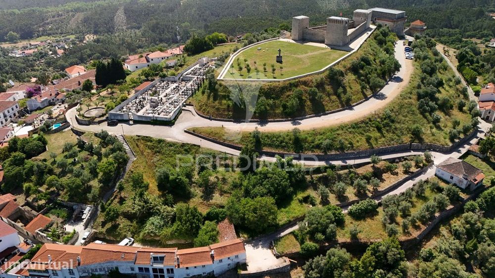 Terreno na Zona Histórica de Ourém — Nossa Senhora Misericórdias, Santarém