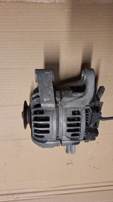 Alternator opel Astra 1.7 Alternator opel  1.7