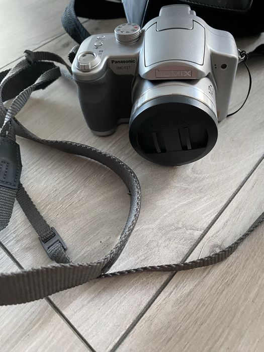 Panasonic DMC-FZ7 LUMIX optical zoom