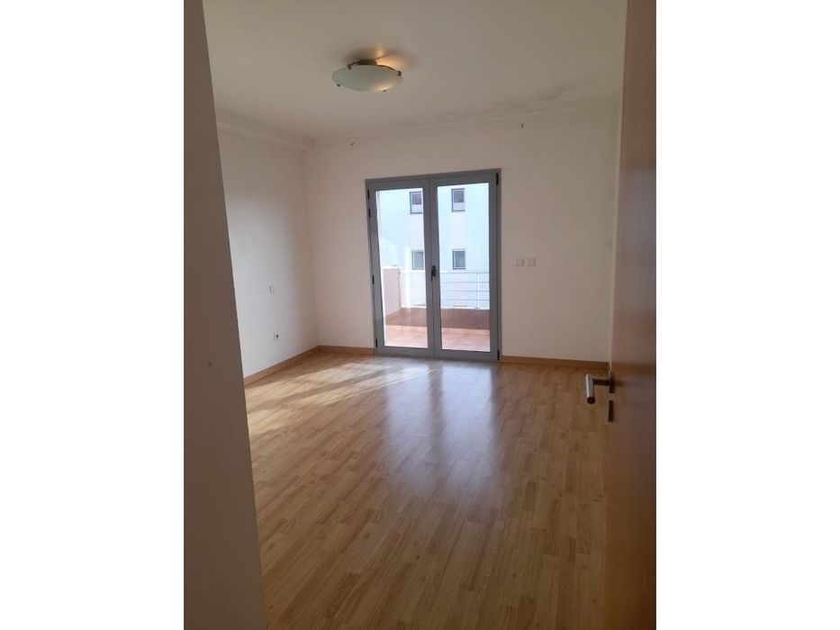 Apartamento T3 - Gândara dos Olivais (Qta de Alçada)