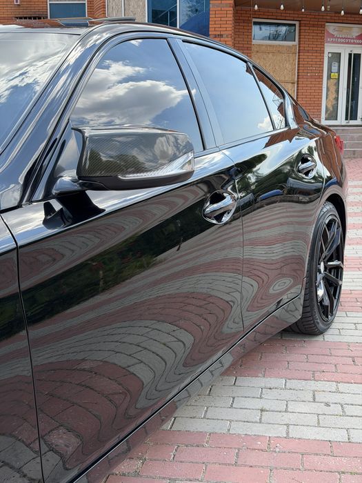 Infiniti Q50 2015г 3.5 Hybrid 141т км.