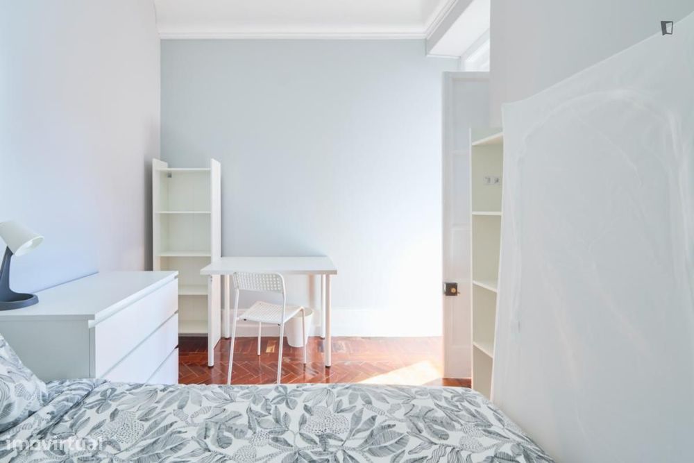 Quarto - localizado em Saldanha Lisbon
