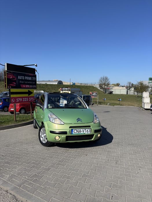 Sprzedam Citroën C3 Automat  z 2004 roku z dynamicznym i niezawodnym silnikiem 1.6 benzyna. Przebieg wynosi 191 000 km.
