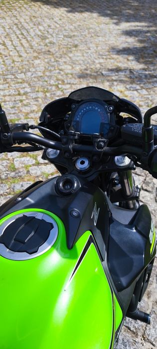 Kawasaki z 650 de 2019 deslimitada