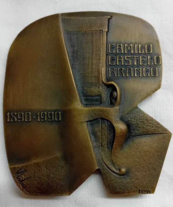 Medalhas Bronze: Aquilino Ribeiro; Camilo C. Branco, Florbela Espanca