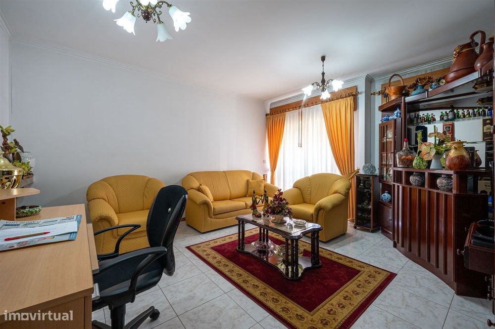 Apartamento T3 Venda em Oliveira de Azeméis, Santiago de Riba-Ul, Ul,