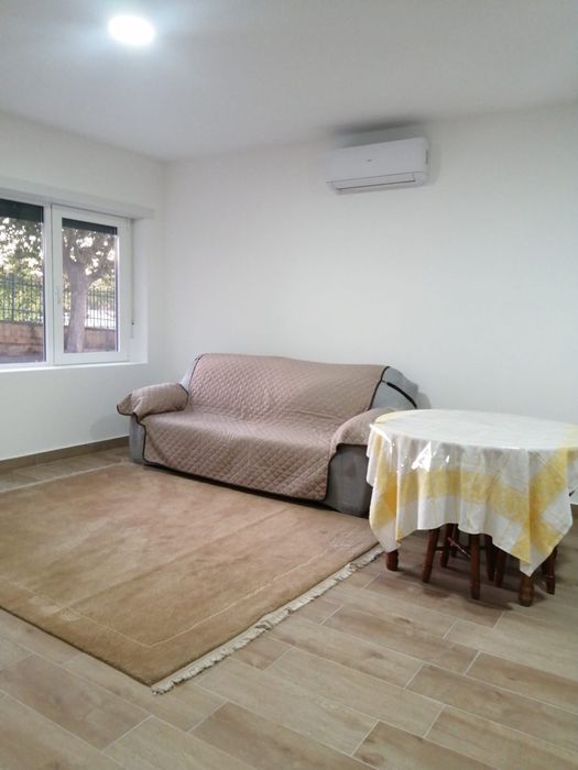 Vendo T3 remodelado e mobilado