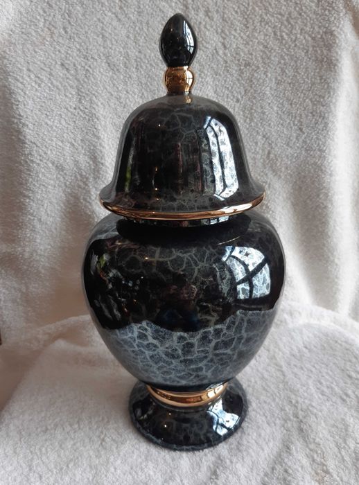 Belíssimo Pote em faiança vidrada