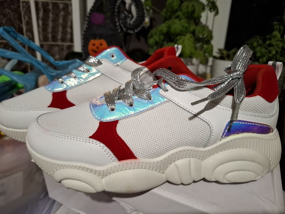 Buty rozmiar 39 nowe
