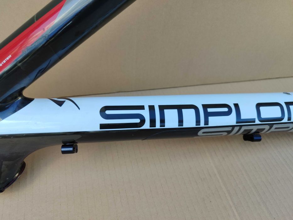 Lekka Rama Simplon Gravity Carbon Koła 26" Roz. 49cm C-T