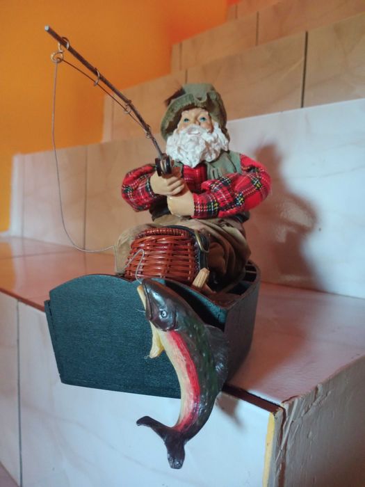 figurka vintage ,,wędkarz''