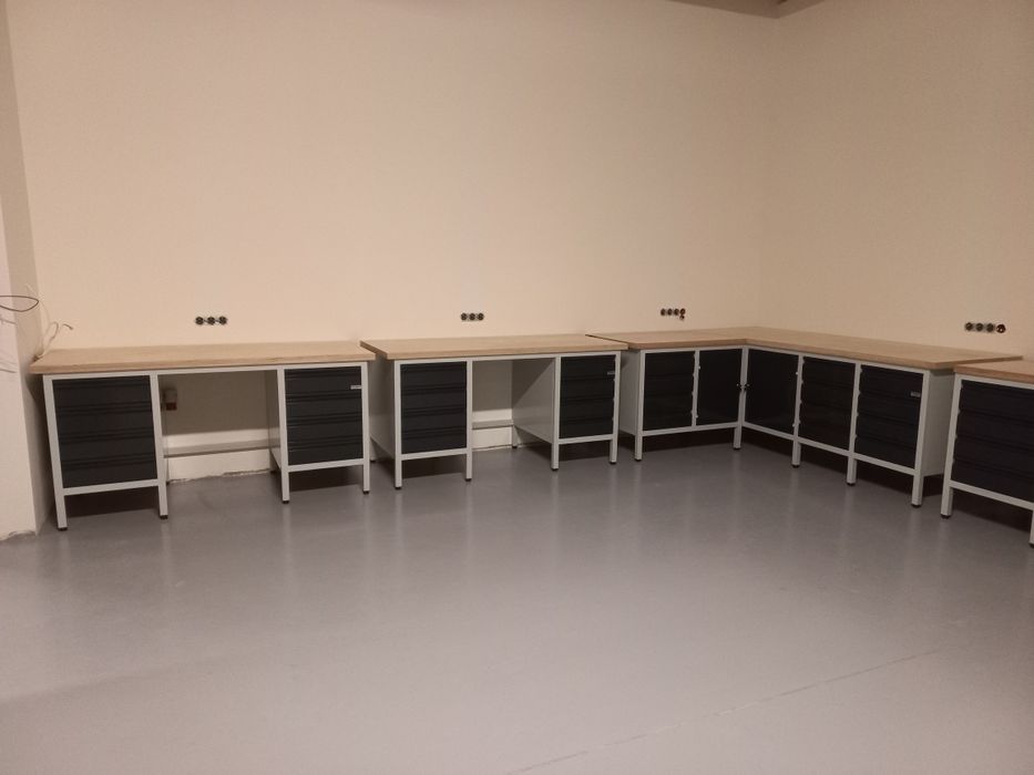 Stół warsztatowy Falbanek