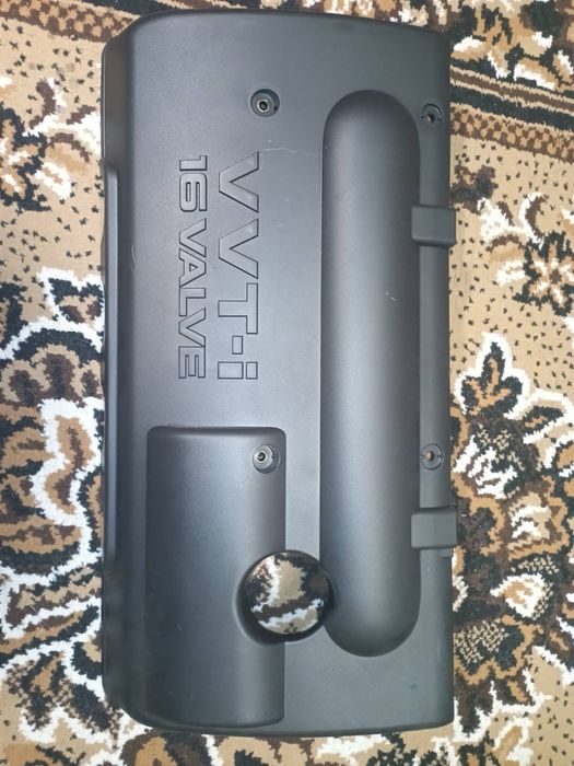 Крышка двигателя Toyota 11212-0D020