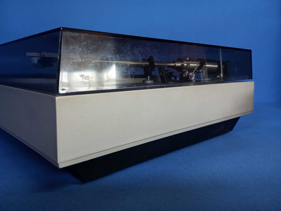 gira-discos AKAI AP-001C