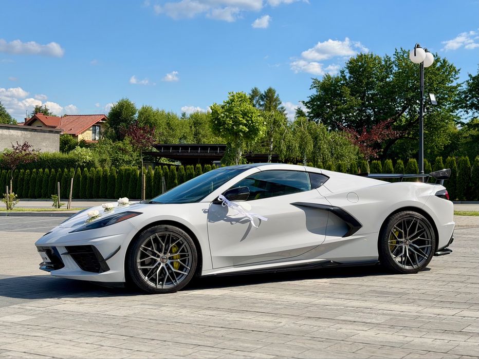 Corvette C8 do Ślubu - Sportowa Ikona, która rozpala Emocje !