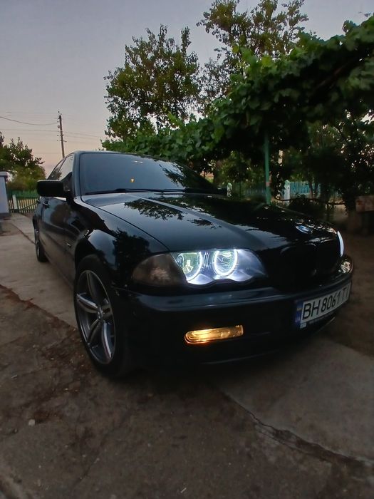 Продам бмв е 46.