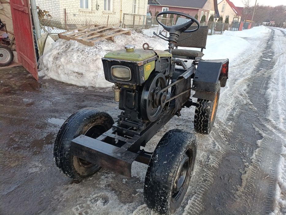 Мототрактор зубр  8 коней (мотоблок) . Можу доставити.