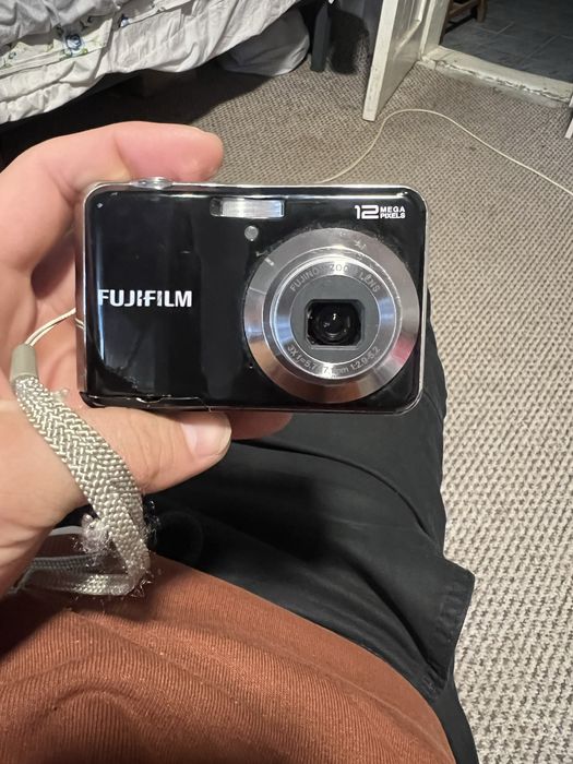 Фотоапарат fujifilm AV130