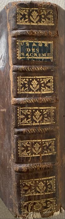Антикварна книга1750«Du saint et fréquent usage des sacremens »