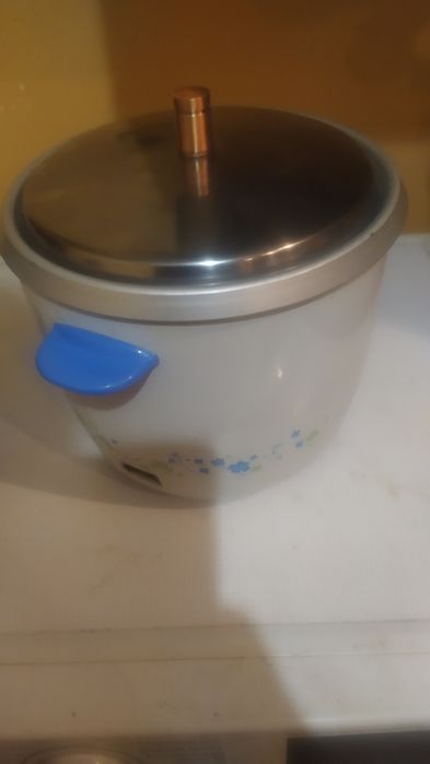 Электрическая рисоварка SHARP