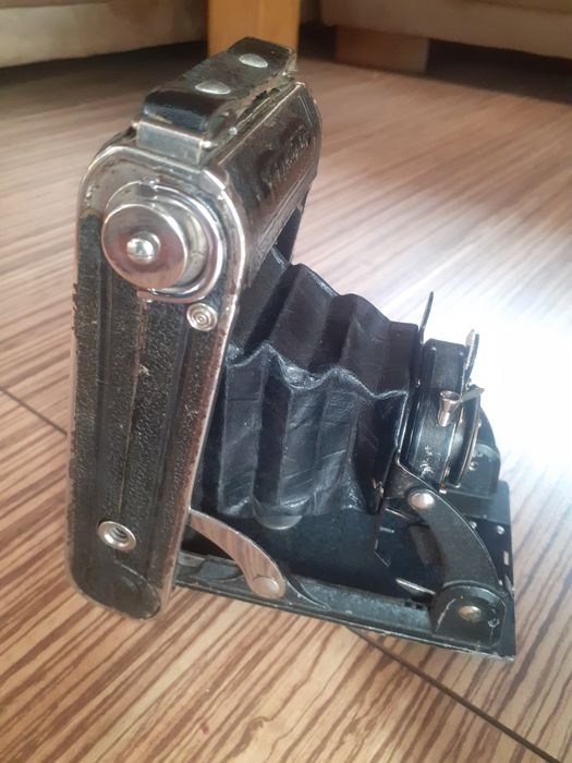 Stary Aparat fotograficzny Voigtlander Bessa.