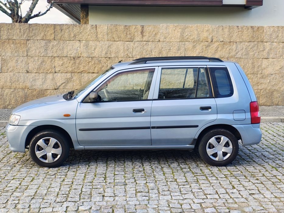 Mazda demio 1.2 16v muito estimado